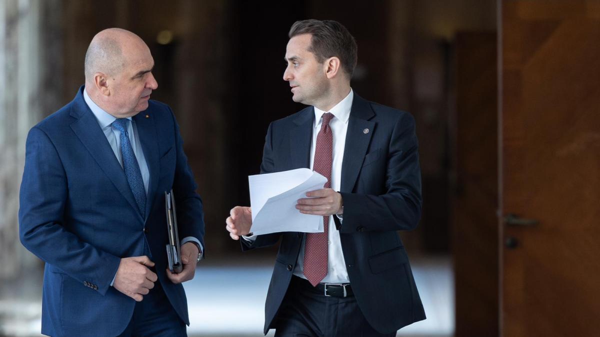 surse cumulul pensiei cu salariul interzis in sectorul public proiectul va fi discutat in sedinta de guvern sindicatele