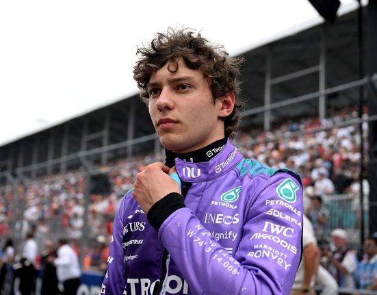 Antonelli conduce Formula 1 fara nicio indoiala McLaren face o revenire spectaculoasa in lupta pentru podium
