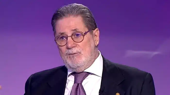 Cornel Dinu furios si vulgar in legatura cu noua sigla a lui Dinamo Un imbecil sau imbecili E o virgula cu rahaturi