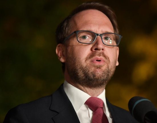 Dominic Fritz dupa demiterea Guvernului Bolojan Nu vom purta negocieri pentru un nou guvern cu PSD Suntem