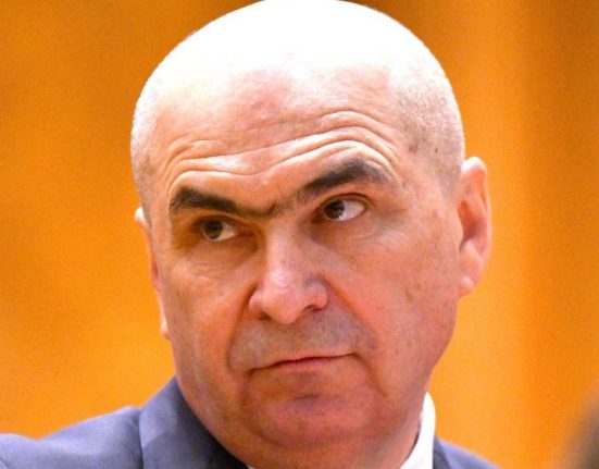 Hidroelectrica raspuns pentru Bolojan Nu s a solicitat completarea ordinii de zi pentru suspendare