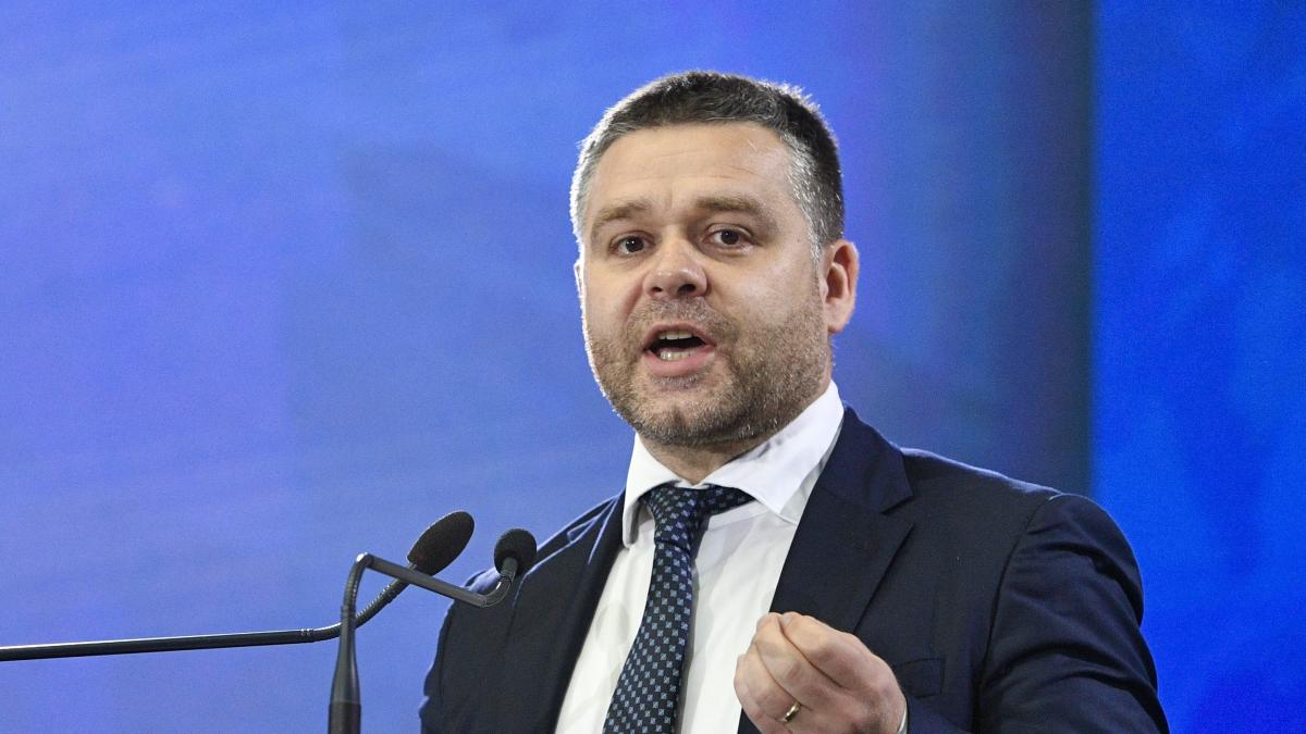 Kelemen Hunor mesaj ironic pentru Ciucu Are o capitala frumoasa de administrat nu inteleg de ce se