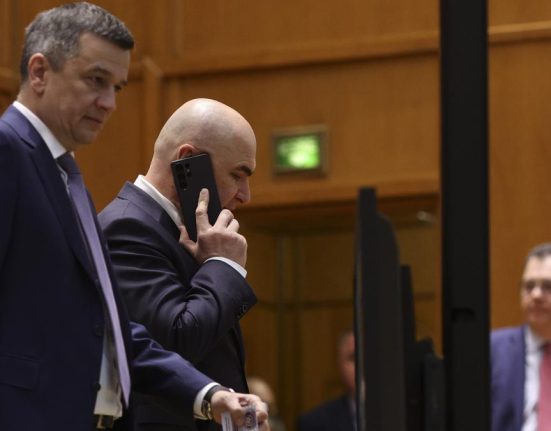Ministrul de Externe ofera explicatii despre criza politica din Romania la Bruxelles Am traversat ceea ce se