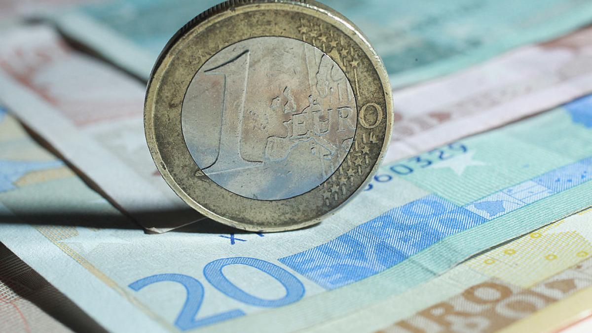 Nazare afirma ca aprecierea euro a fost provocata de motiunea de cenzura Nu se exclud efecte