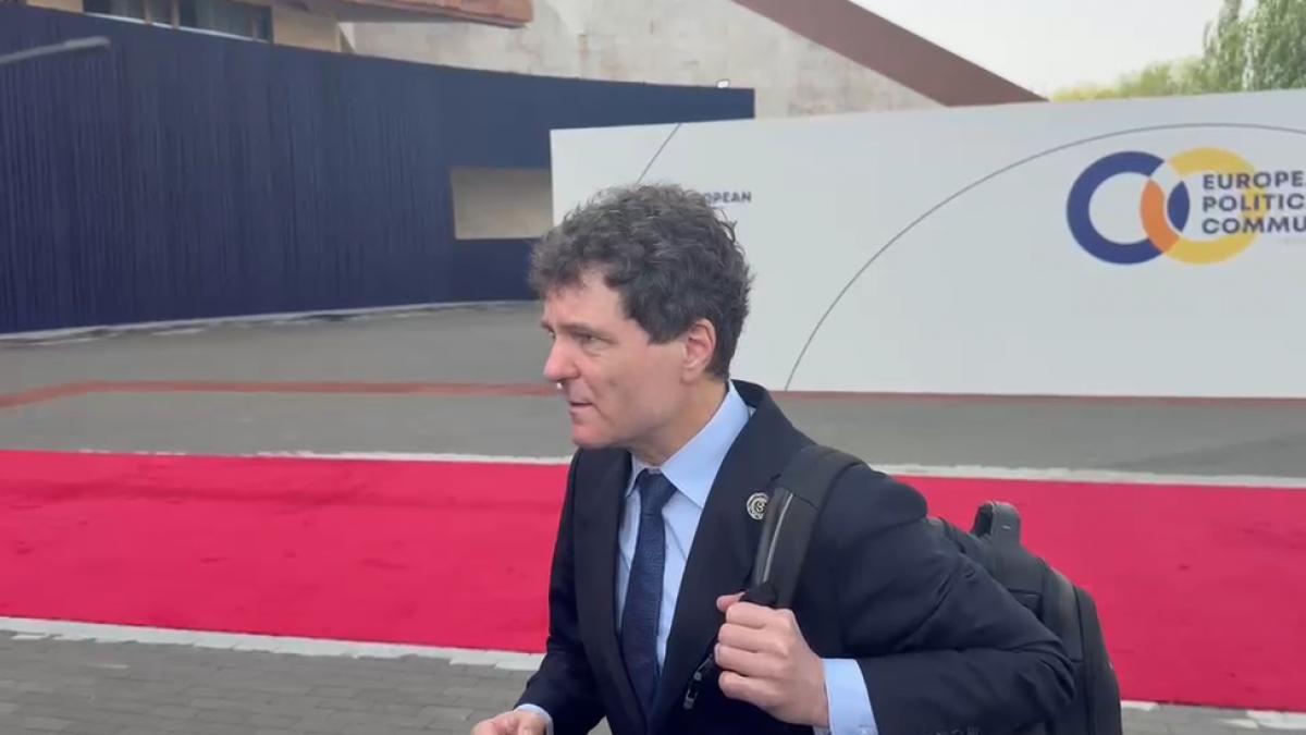 Nicuser Dan se afla la summitul Comunitatii Politice Europene din Armenia De la ora 1315 va prezida o