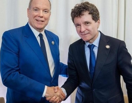 Nicusor Dan a avut o intalnire cu printul Albert al II lea Romania si Monaco au in comun o