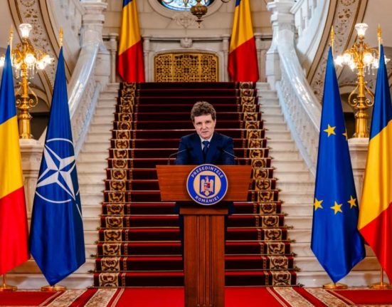 Surse Nicusor Dan va convoca consultari oficiale la sfarsitul saptamanii Guvernul politic sau