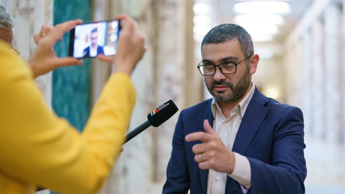 acuze intre fostul si actualul ministru al muncii privind interzicerea cumulului pensie salariu Sa