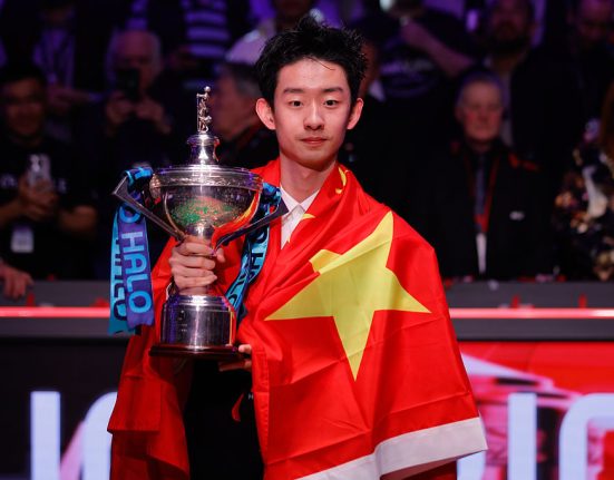 premiera dupa 23 de ani la campionatul mondial de snooker chinezul wu yize castiga titlul in frame ul decisiv si devine al doilea cel mai tanar campion din istorie