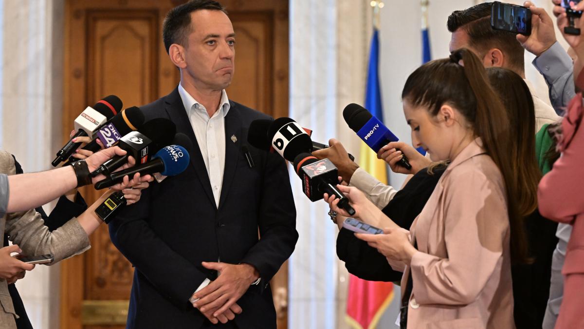Csoma Botond Daca continuam cu acest limbaj dur si cu linii rosii nu vom avea guvern nici in anul urmator