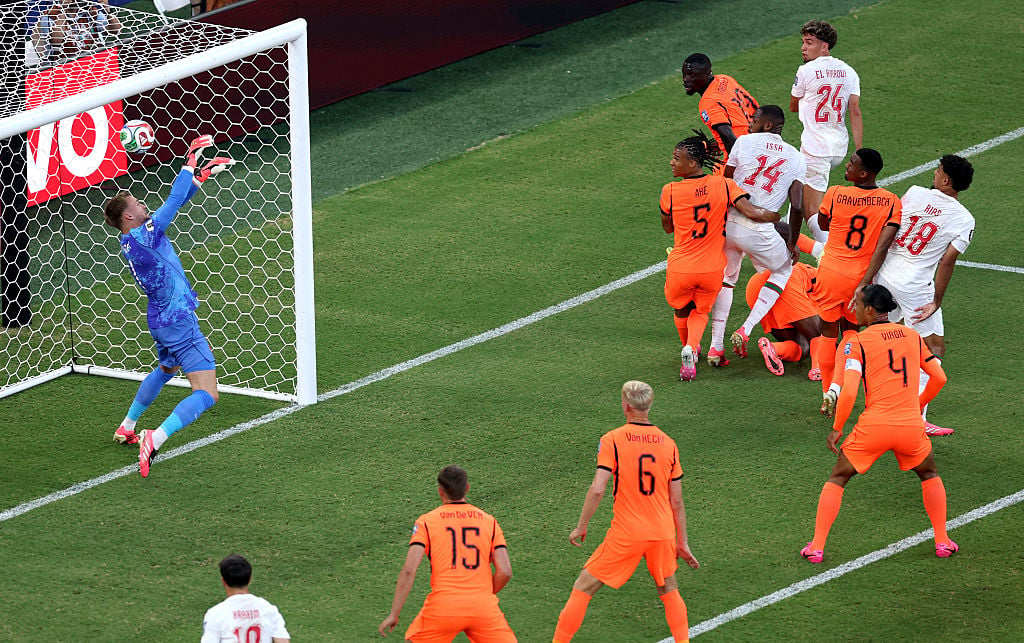 Van der Vaart l a criticat aspru pe un titular al Olandei Verdict sever dupa eliminarea de la Mondial