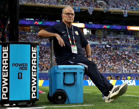Vestiarul a fost agitat inaintea meciului crucial Marcelo Bielsa criticati chiar de liderii Uruguayului