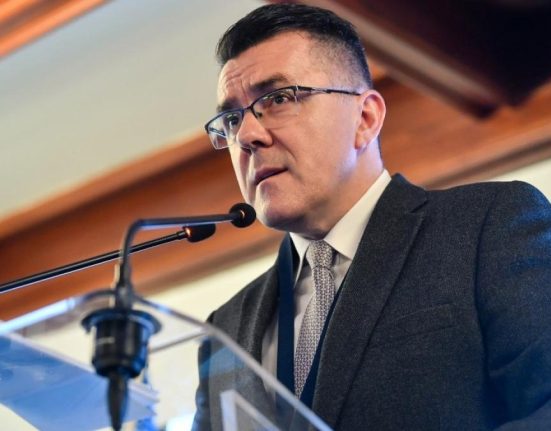 AUR acuza PSD de grava incultura politica Intrarea social democratilor la guvernare acum ar fi