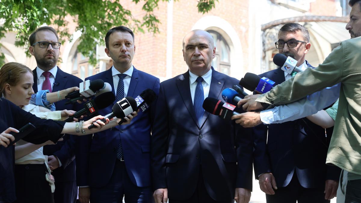 Bolojan anunta ca la alegerile viitoare PNL si USR vor colabora si vor candida in cadrul Polului de