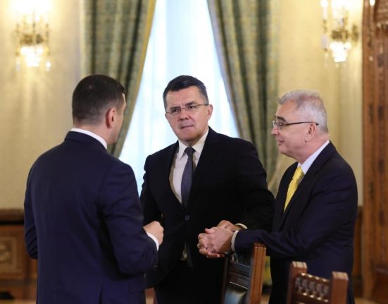 Dan Dungaciu AUR aspira atat la mandatul de premier cat si la presedintia Senatului Care ramane