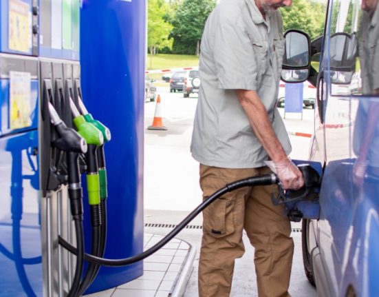 De ce nu au fost prelungite masurile pentru carburani Bolojan Companiile mi au spus ca