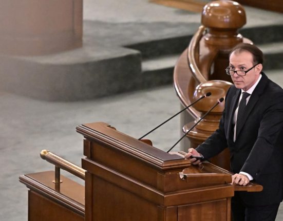 Fostul premier Florin Citu atrage atentia Economisiti bani va trebuie sa platiti miliardele