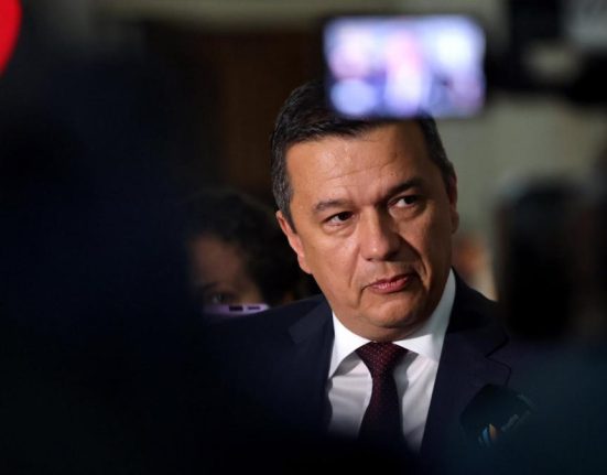 Grindeanu PNL si USR doresc sa extinda interimatul pentru a imparti contracte si a si plasa