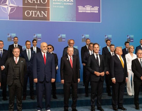 La Ankara liderii NATO l au intrebat pe Nicusor Dan si despre criza politica din Romania Dar nu