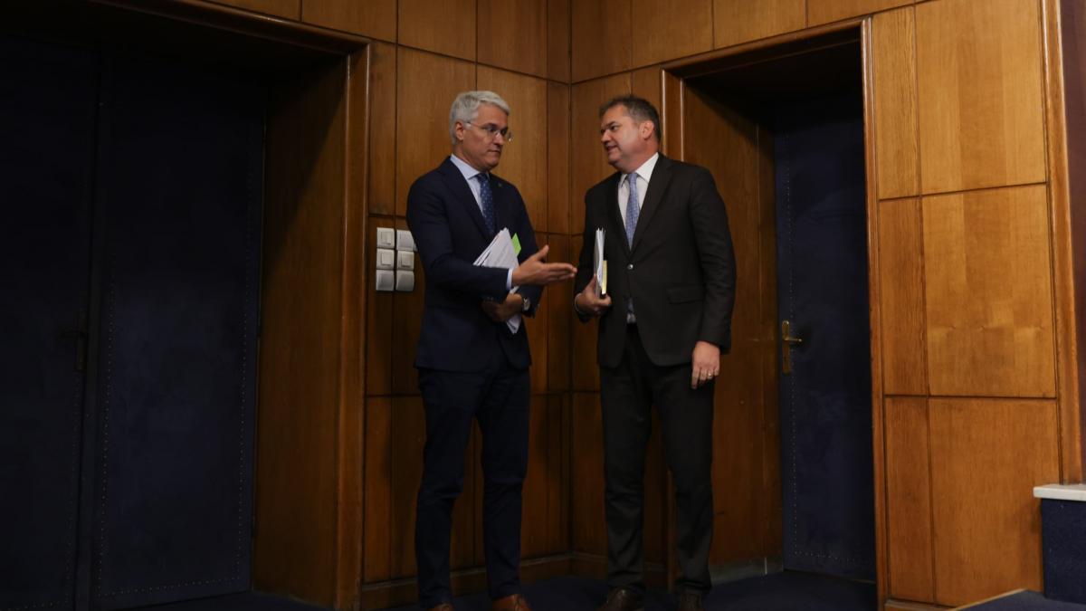 Legea salarizarii lui Pislaru a fost anulata de Cseke Attila Ministerul Sanatatii