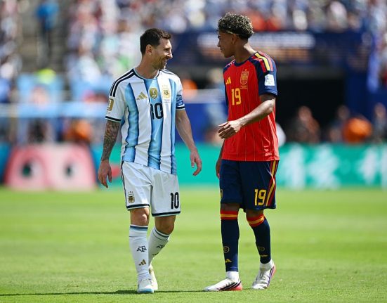 Messi cedeaza primul loc in competitia pentru Balonul de Aur Un nou favorit a preluat conducerea