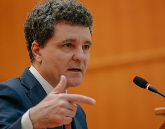 NicUSR Dan anunta de la Paris ca sunt pasi timizi spre reconciliere ntre partide Daca