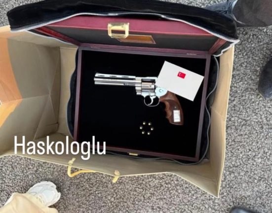 Nicuzor Dan a primit un pistol Gumusay si gloante de la Erdogan Ce a facut Presedintele cu arma