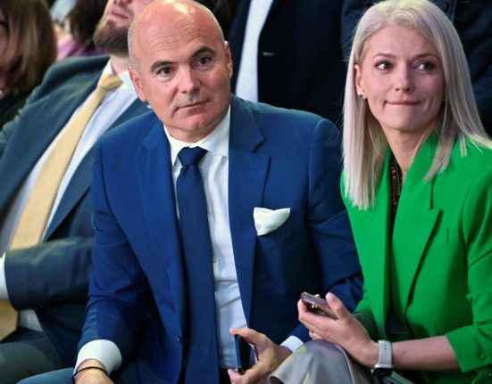 Rares Bogdan sustine platforma conservatoare a lui Tise Nu dorim sa parasim PNL vrem