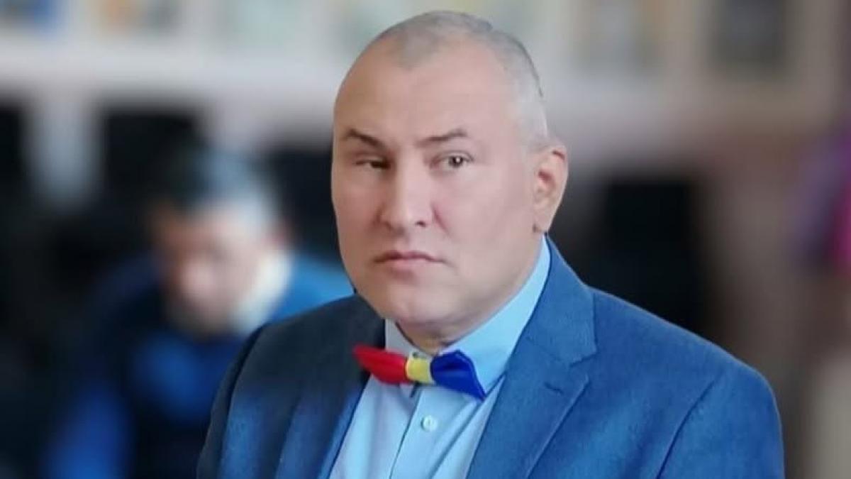 Servesti in campanie iar Guvernul te rasplateste generos Cum a ajuns un jurnalist pe lista SGG pentru