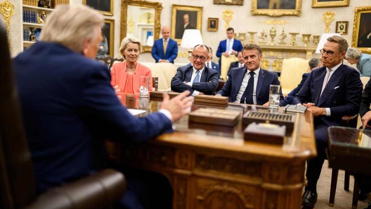 WSJ Tragem o linie aici Nu mai este cale de intoarcere In spatele usilor inchise ale discutiilor