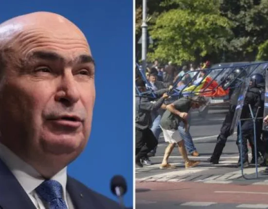 AUR: Protestul violent din Piața Victoriei trezește amintirea zilei de 10 august 2018