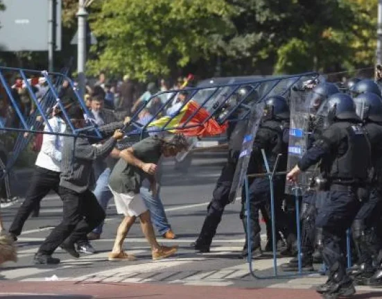 Bolojan și Tănăsescu, absenți din nou la comisia pentru 14 august