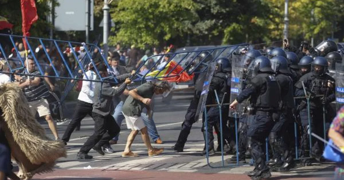 Bolojan și Tănăsescu, absenți din nou la comisia pentru 14 august