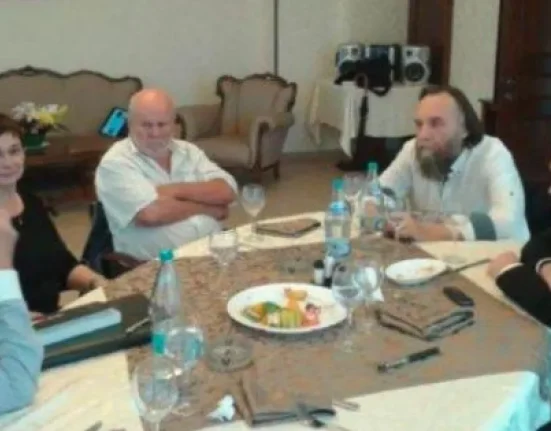 Imagini cu vilele lui Călin Georgescu din Austria. Soția sa avea cabinet în castelul vecin