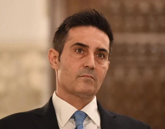 Manda: Mureşan trebuia să recunoască eşecul guvernării Bolojan