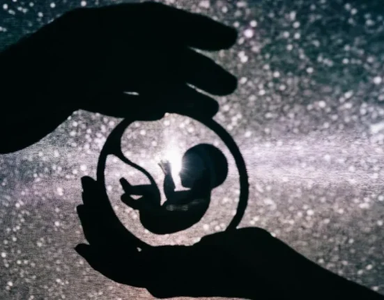 Ministerul Sănătății reglementează medicina alternativă, inclusiv astrologia medicală