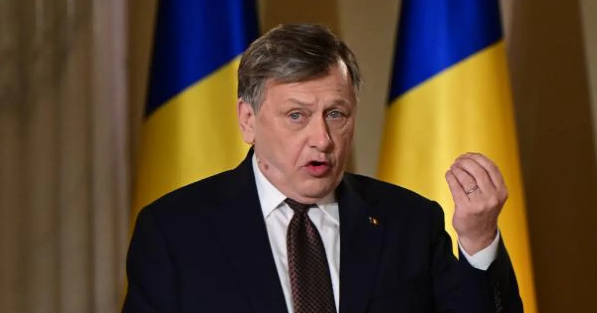 Al doilea mesaj al lui Călin Georgescu din fața arestului: „Pe unii vă aud”