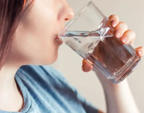 Câtă apă să bei pe timp rece. Eroarea frecventă a multora