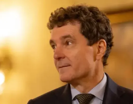 Consulul general al României la Lyon, rechemat de premier. Va deveni șeful Cancelariei