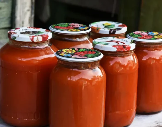 Cum păstrezi bulionul după deschidere ca să nu mucegăiască. Trucul simplu al gospodinelor