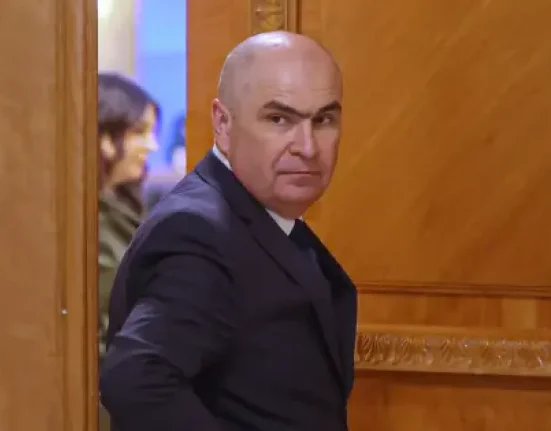 Diana Șoșoacă susține că latina provine din română și că Vaticanul a aprobat