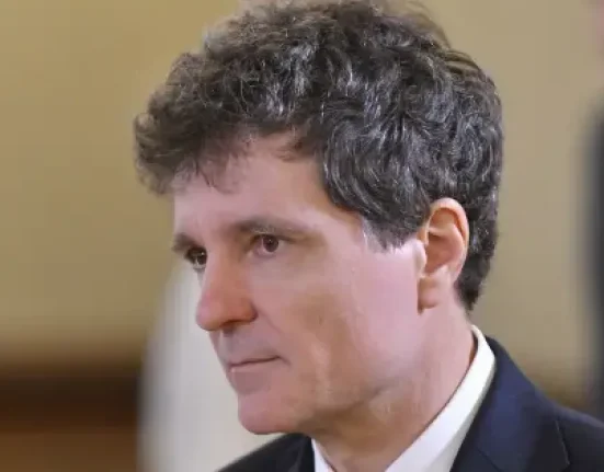 Luca Niculescu, discuții cu ambasadorul SUA despre înzestrarea armatei