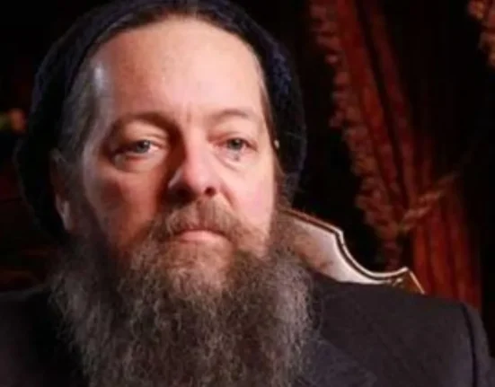 „Nostradamus al Americii”: profeție sumbră pentru 2028, un război de 27 de ani