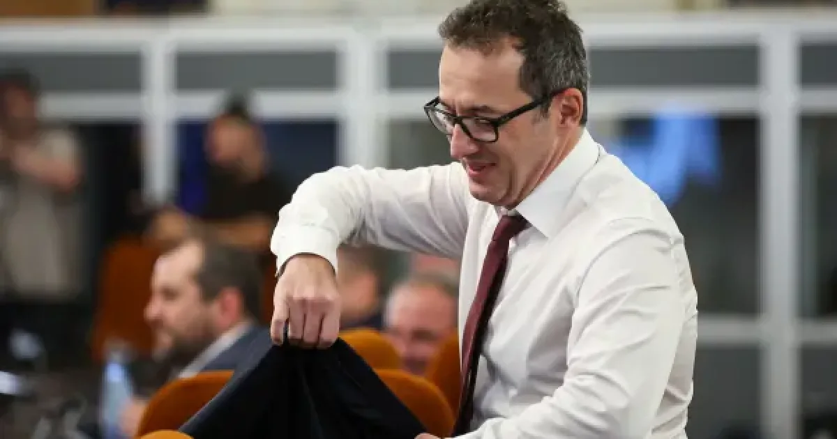 Predoiu lasă MAI cu Schengen și 5,9 tone de droguri capturate 1 Predoiu lasă MAI cu Schengen și 5,9 tone de droguri capturate
