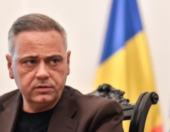 Radu Oprea arată poze din armată după scandalul din Parlament: „Nouă luni, la parașutiști”