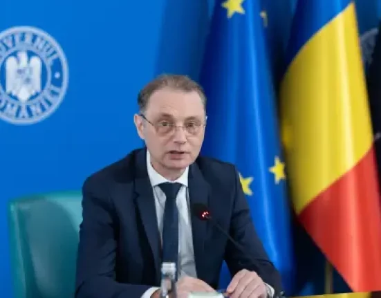 Tablou de Grigorescu la 3,50 lei declanșează scandal între PSD și PNL în Prahova